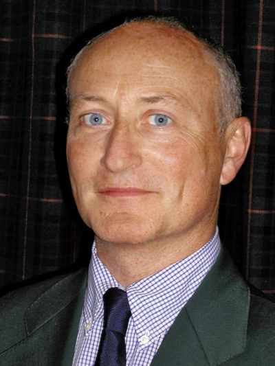 Dr. Thomas Hausen