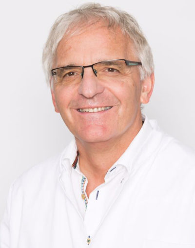 Dr. Uwe Junker